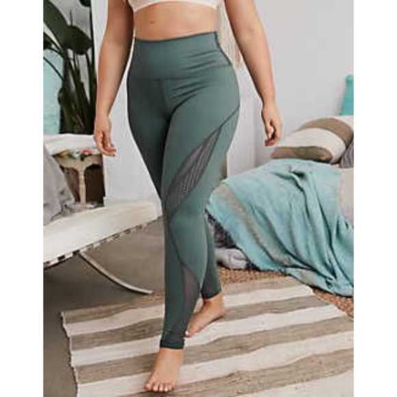 aerie Pants - Pinterest
Aerie Move High Waisted Legging 7/8